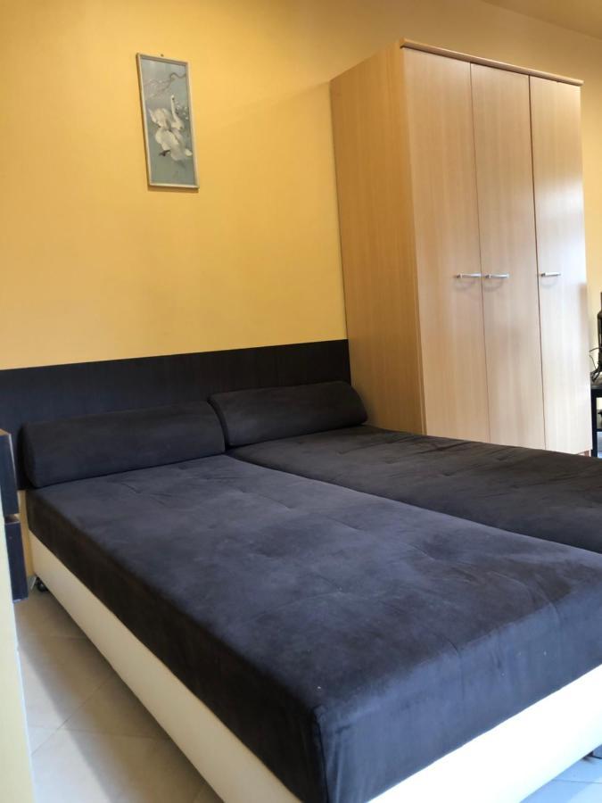 White House Apartment Pleven Bagian luar foto